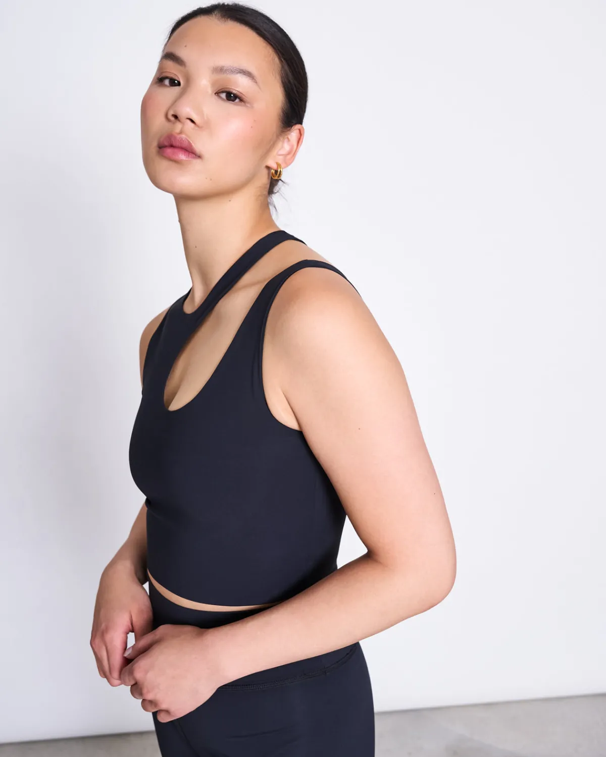 Discount JAN 'N JUNE CUT OUT TOP POLLA BLACK