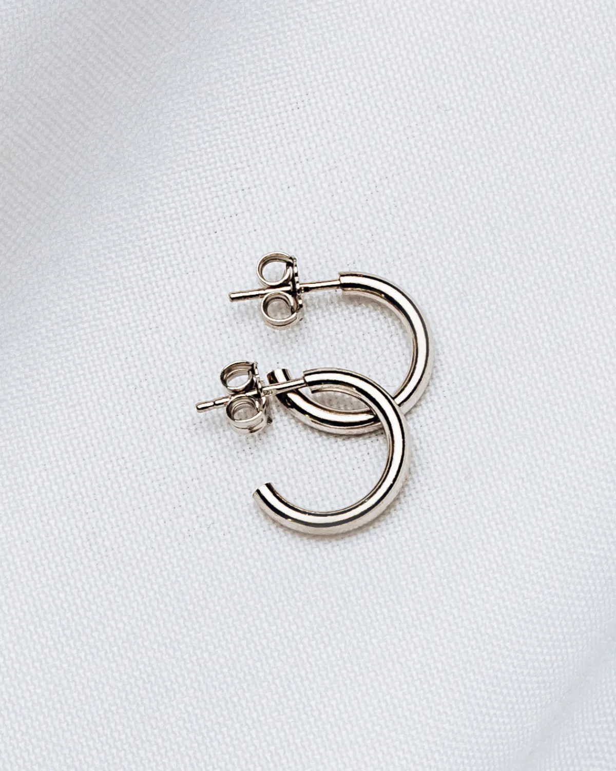 New JAN 'N JUNE DEAR DARLING BERLIN ESSENTIAL HOOP EARRINGS SMALL SILVER