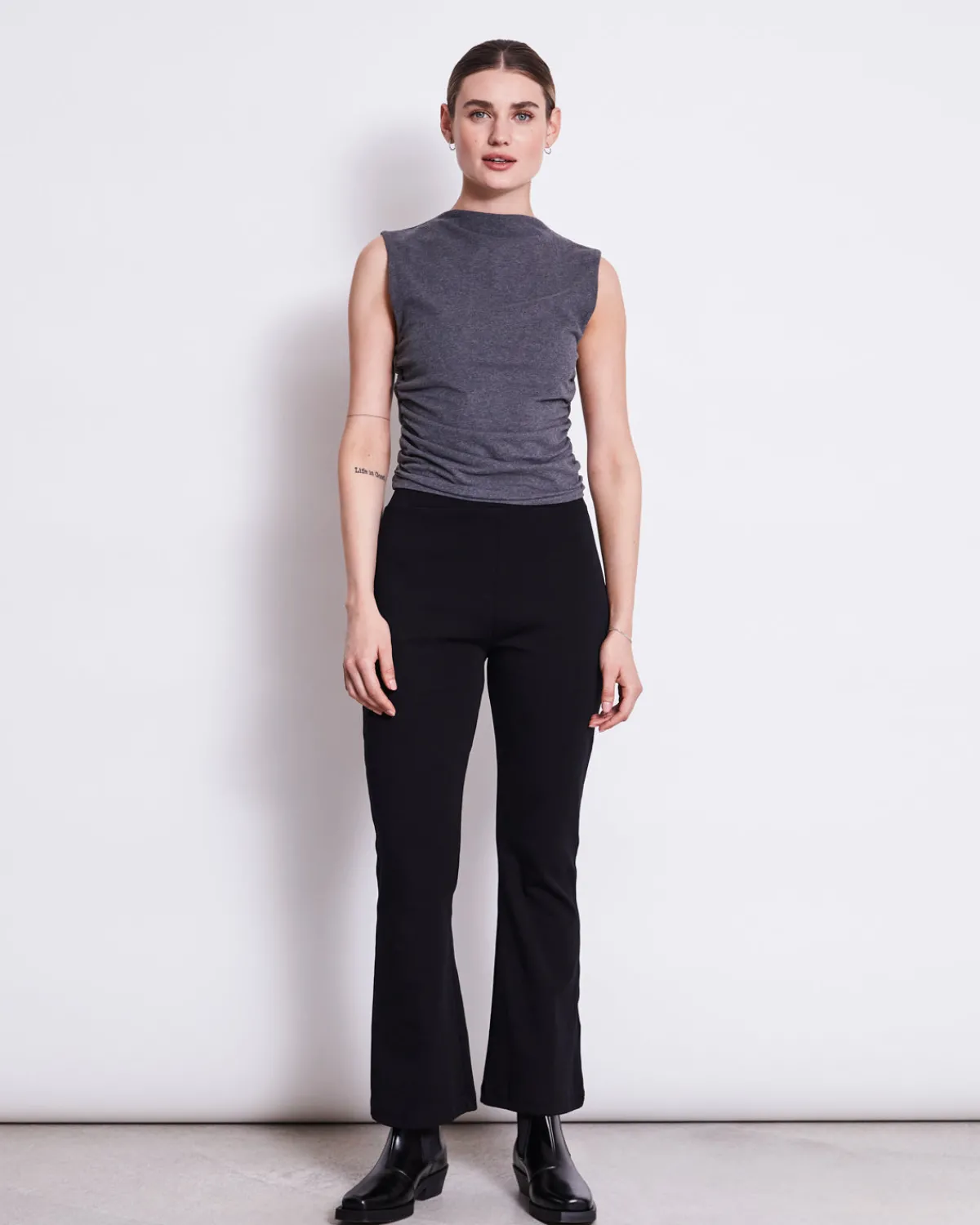 Cheap JAN 'N JUNE FLARED PANTS MIOSA BLACK GOTS