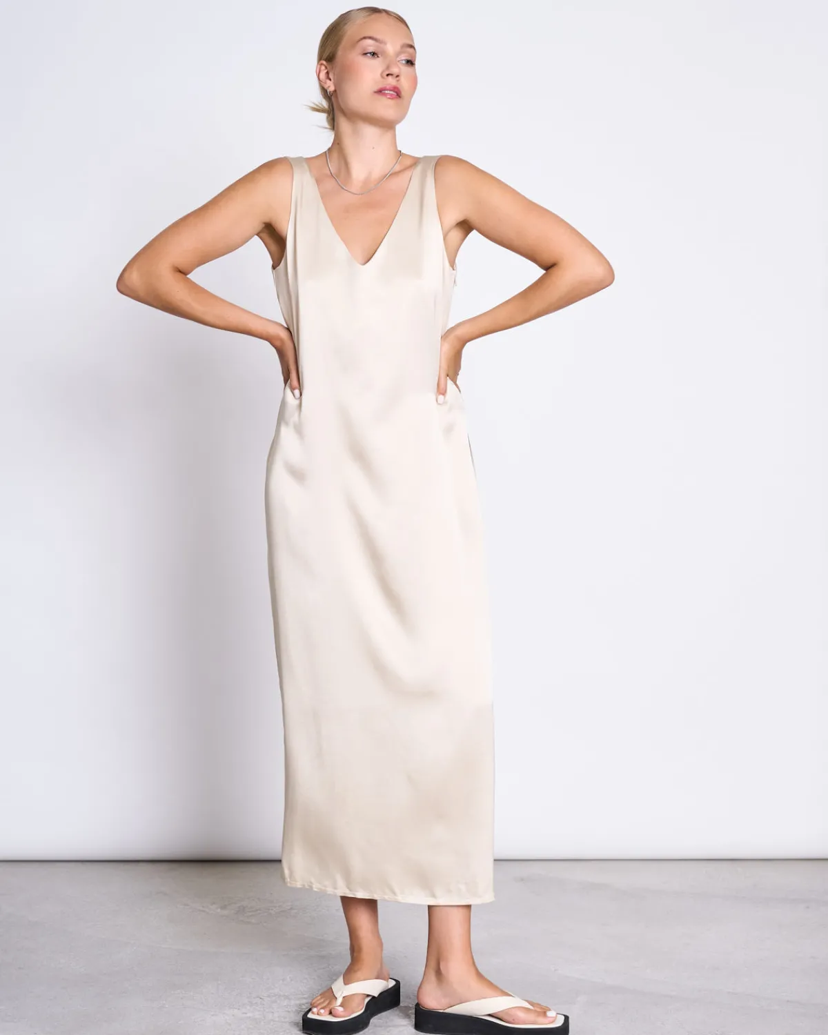 New JAN 'N JUNE MAXI DRESS BENVIE IVORY