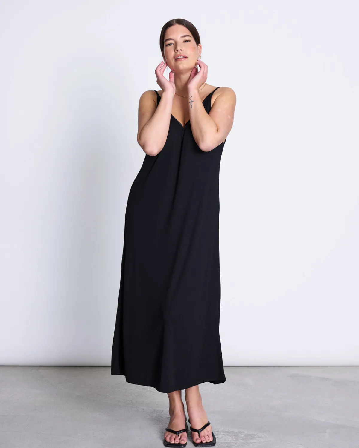 Discount JAN 'N JUNE MIDI DRESS TRIANGLE BLACK