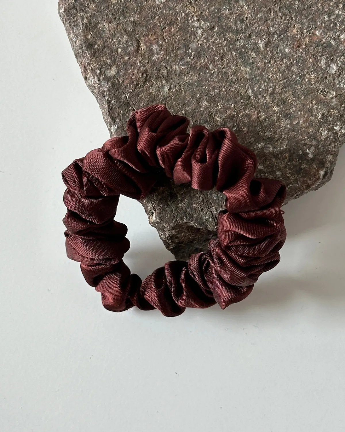 Cheap JAN 'N JUNE SLIM SCRUNCHIE INTENSE RUST