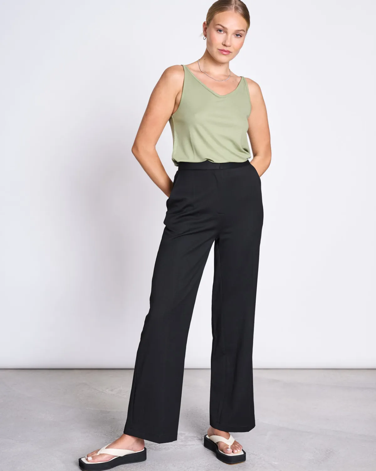 Outlet JAN 'N JUNE SLIP TOP TRIANGLE PALE OLIVE