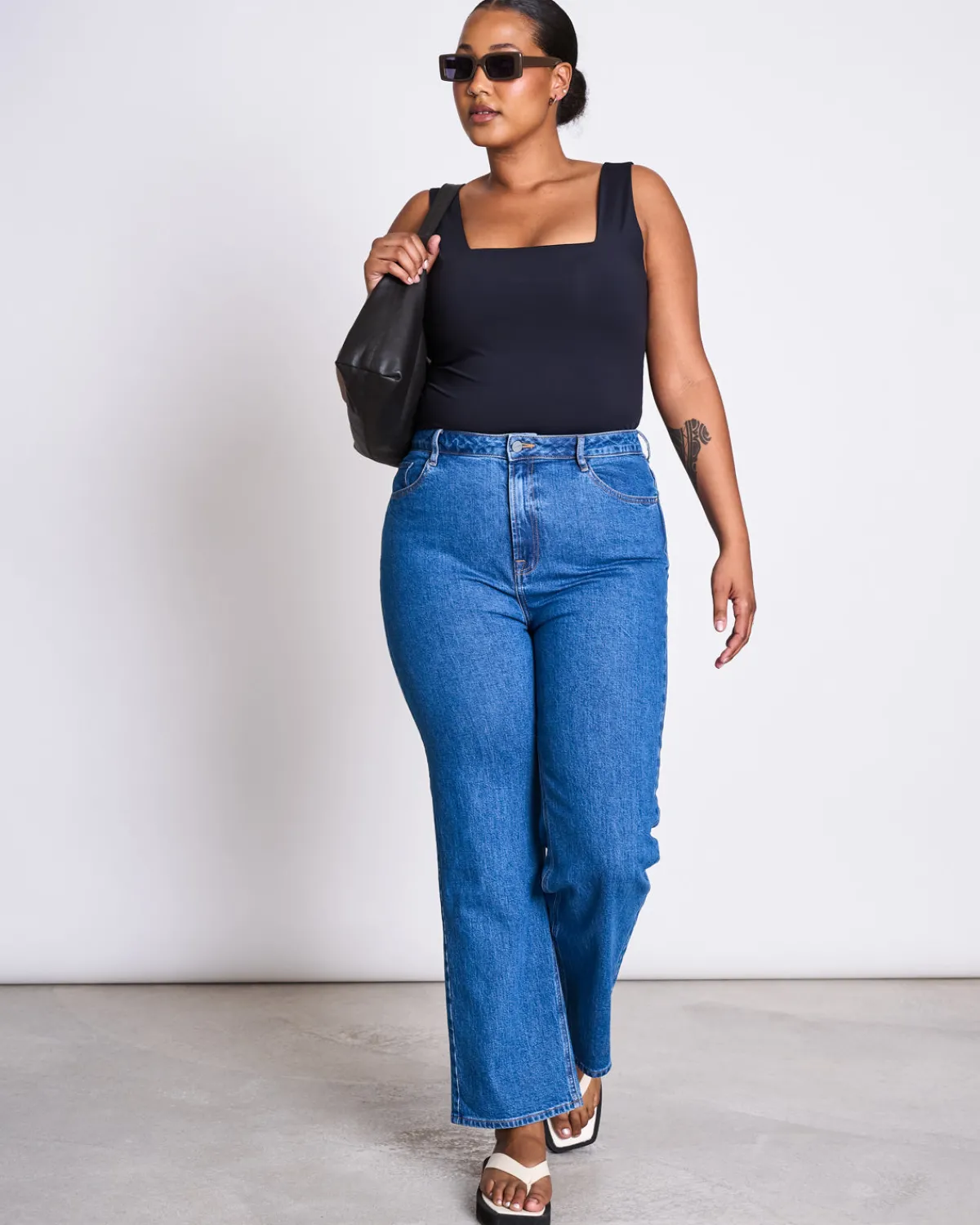 Online JAN 'N JUNE STRAIGHT LEG JEANS ALBA MID BLUE